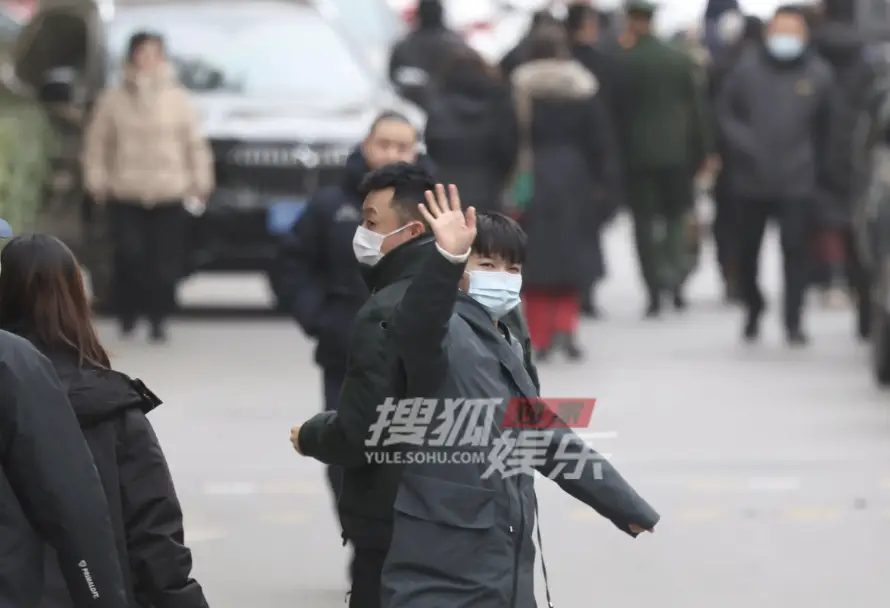 央视蛇年春晚第五次联排 周深管乐现身 
