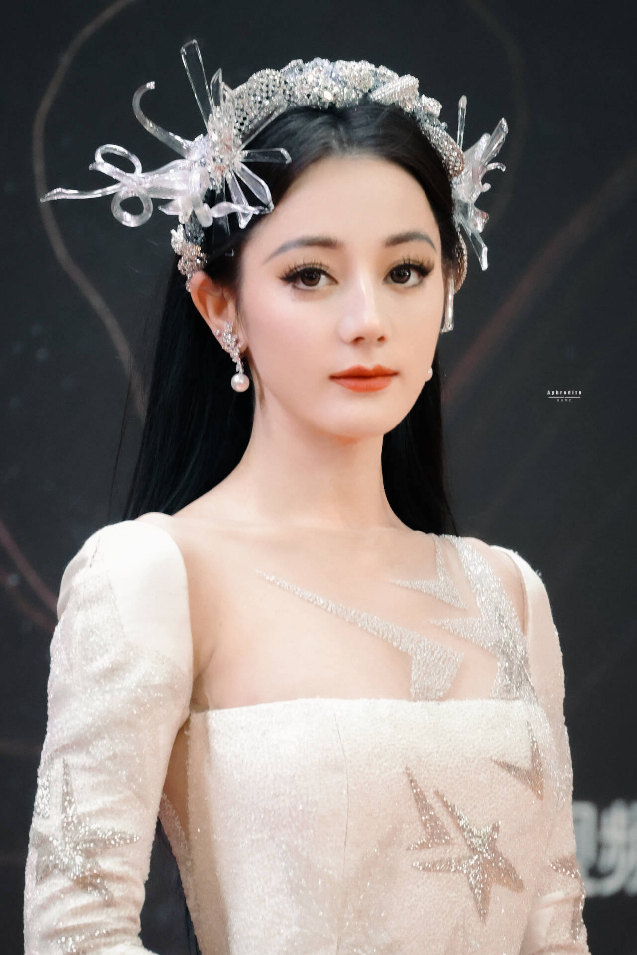 迪丽热巴星光大赏红毯 /壹号娱乐
