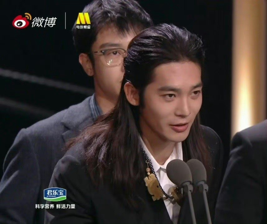 0023HfKBgy1heth6jiw9uj60nu0k00vp02.jpg 于适演的姬发还包售后/壹号娱乐